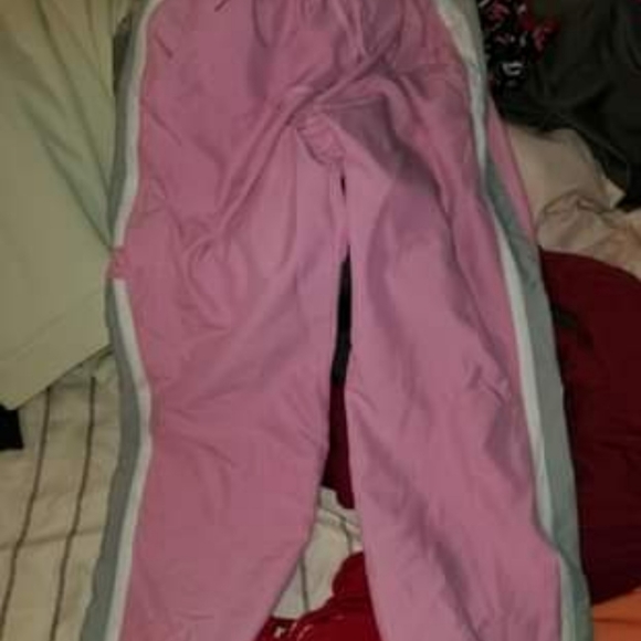 WOMEN'S 18 PIECE CLOTHING LOT SIZE LARGE - Picture 2 of 10